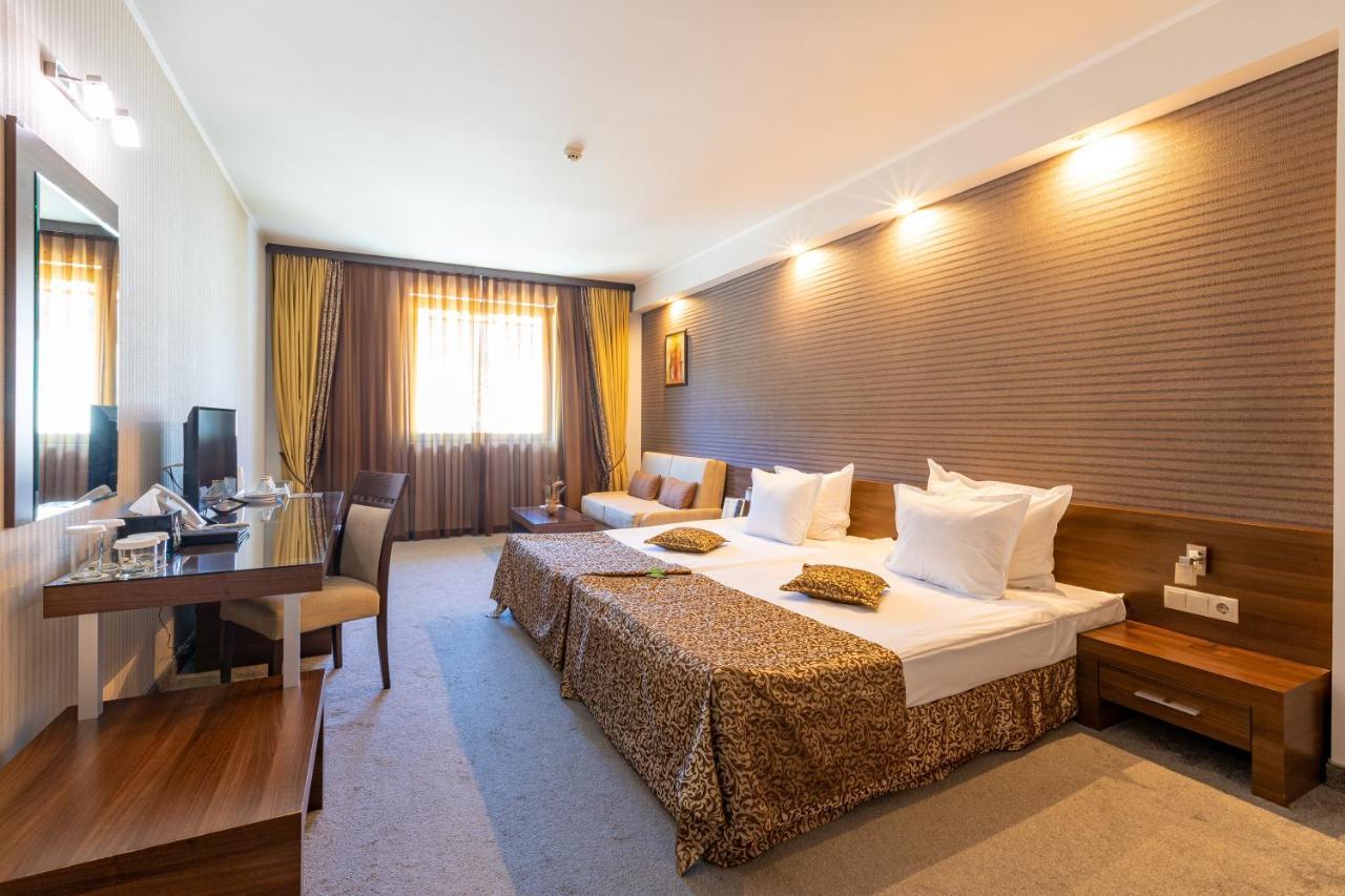 Spa Hotel Persenk Devin Esterno foto