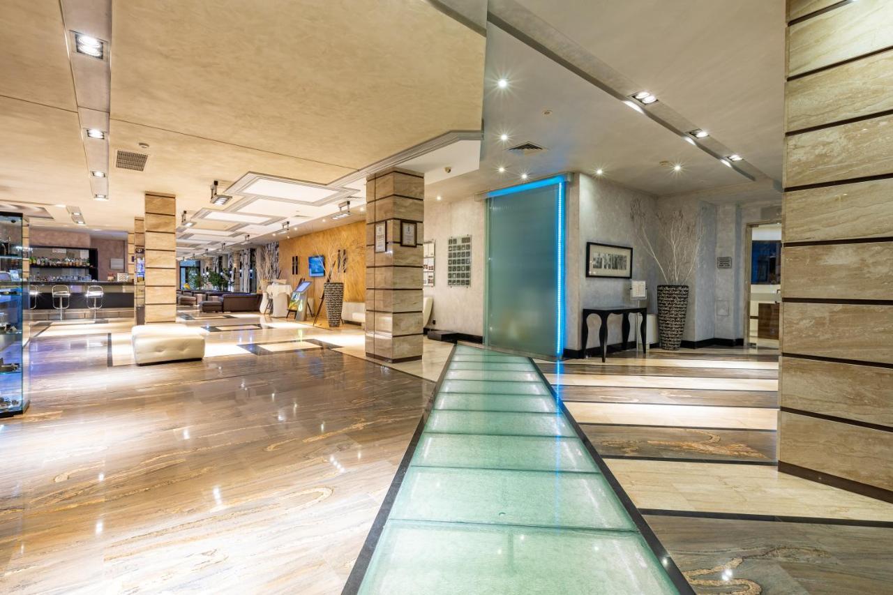 Spa Hotel Persenk Devin Esterno foto Lobby