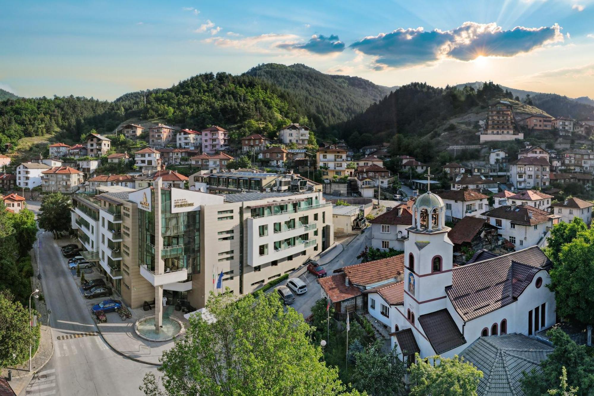 Spa Hotel Persenk Devin Esterno foto The University of Patras
