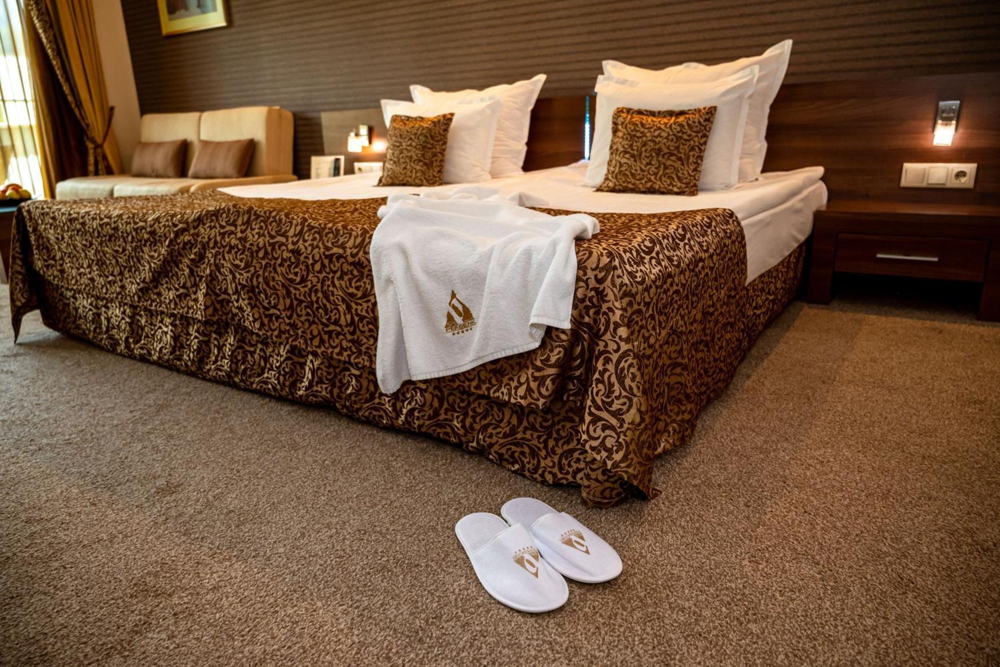 Spa Hotel Persenk Devin Esterno foto